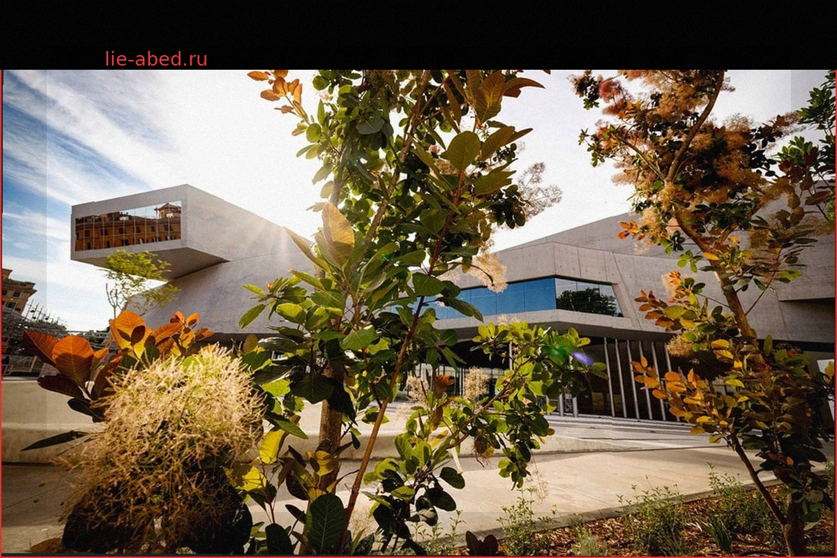 MAXXI Рим: Новая зеленая площадь после депавиментации готова к лету 2026 года